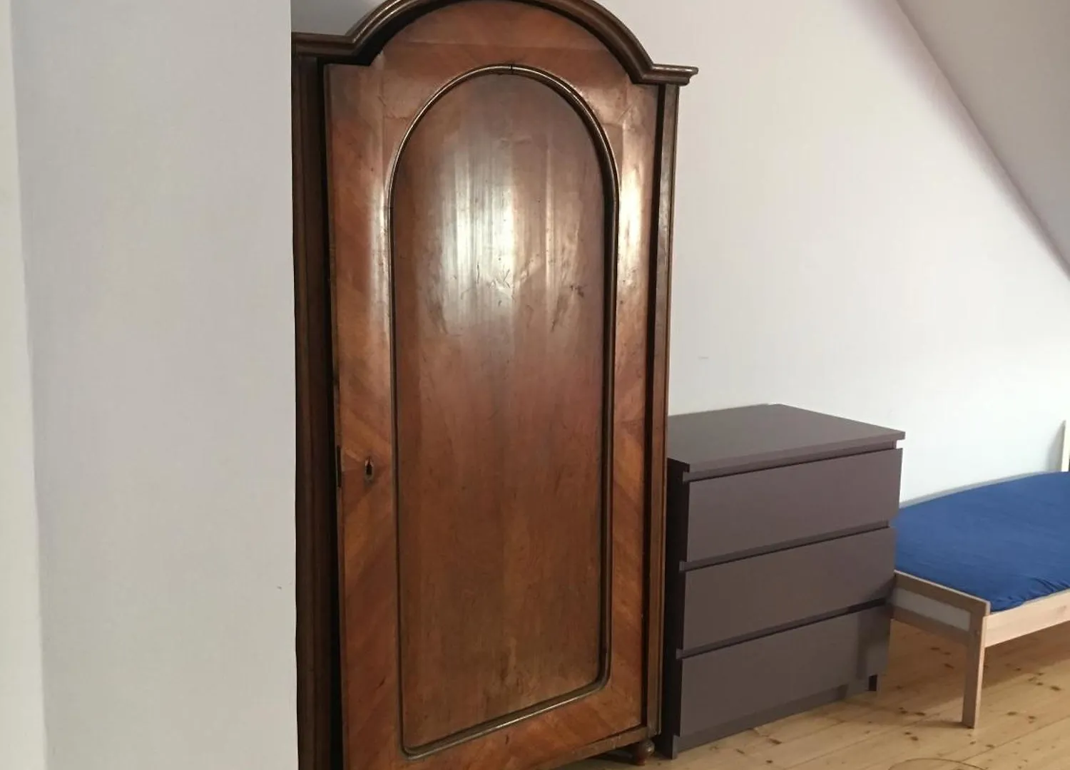 Apartamento Dachgeschosswohnung Mit 2 Schlafzimmern Graz Austria